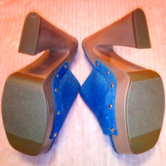 Denim Heels Size 8 {Worn Once} - Picture 2 of 2